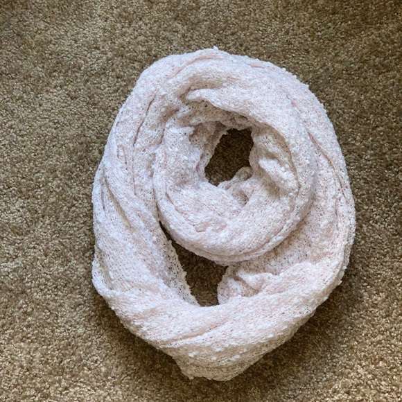 Scarves bundle - Picture 8 of 8